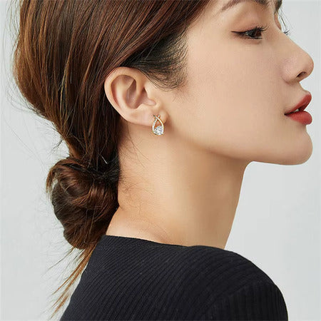 Tessa LILI Teardrop Moissanite Diamond Earrings