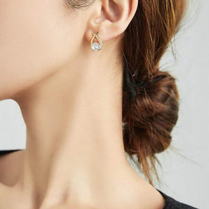 Tessa LILI Teardrop Moissanite Diamond Earrings